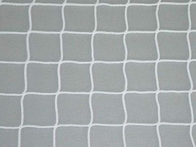 Сетка заградительная 20х20 мм, нить 2,5 мм, квадратная ячейка (полипропилен)